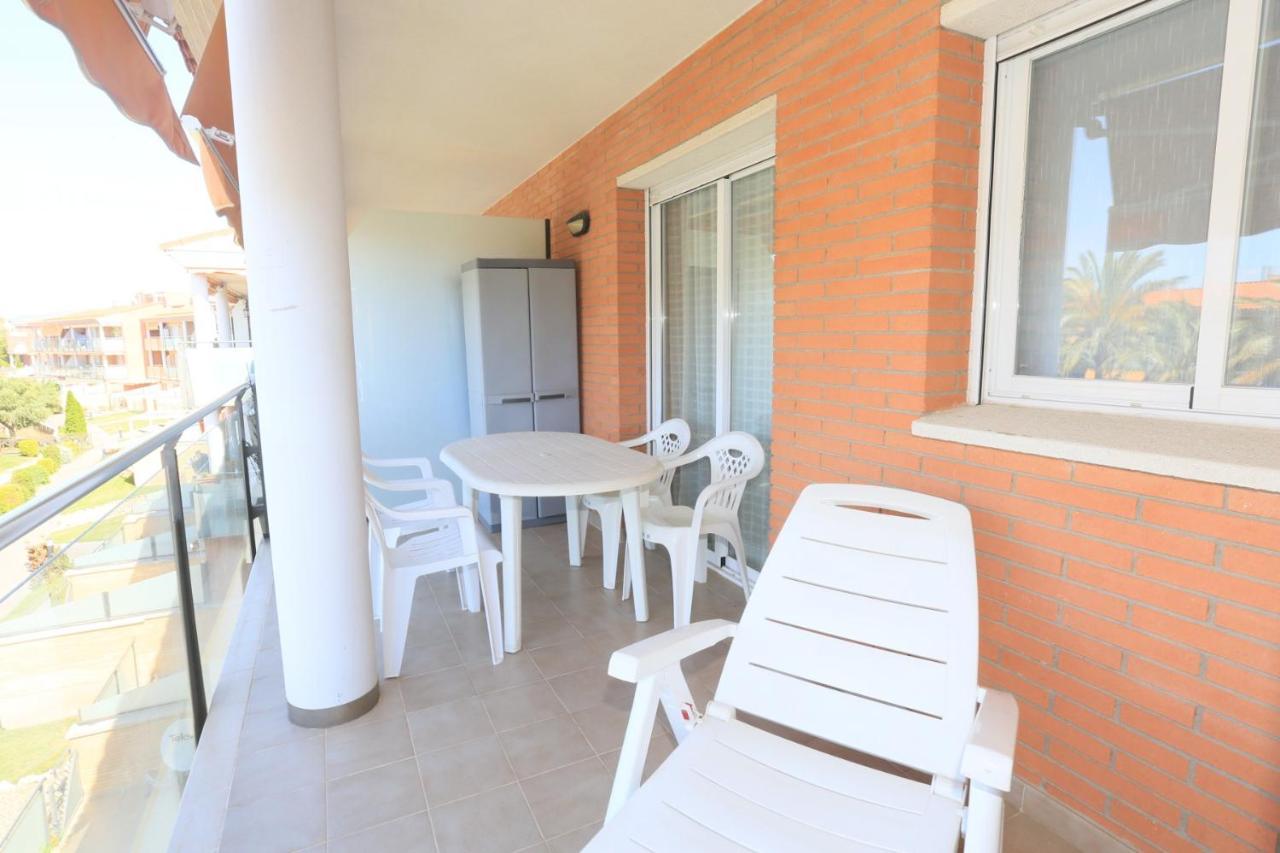 Port Marino Litoral Costa Dorada - Only Families Apartment Кембрилс Екстериор снимка