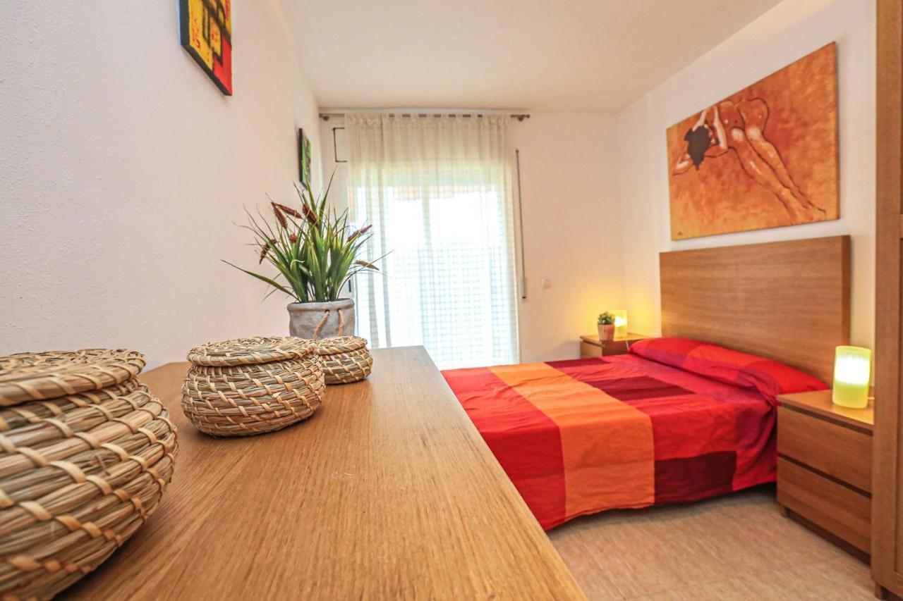 Port Marino Litoral Costa Dorada - Only Families Apartment Кембрилс Екстериор снимка