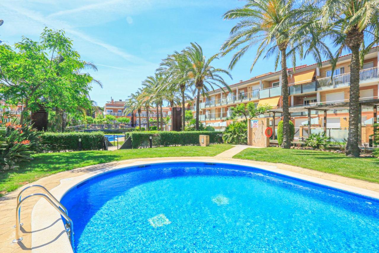 Port Marino Litoral Costa Dorada - Only Families Apartment Кембрилс Екстериор снимка