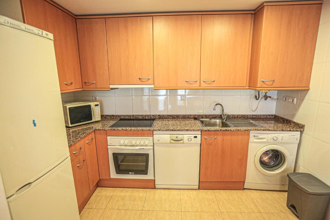 Port Marino Litoral Costa Dorada - Only Families Apartment Кембрилс Екстериор снимка